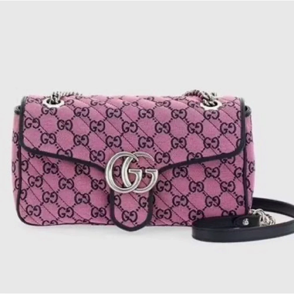 Gucci Small pink GG supreme crossbody shoulder bag NWB - Picture 1 of 9